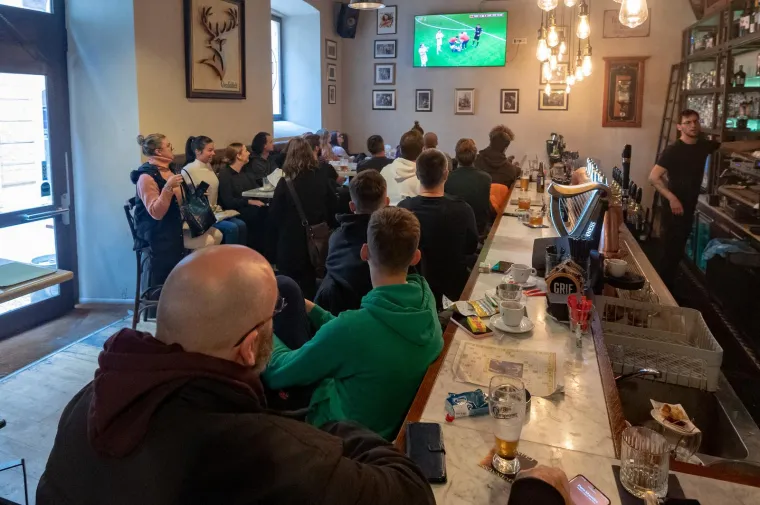 Po ulicama i kafićima svim srcem uz Vatrene: Ovako se diljem Hrvatske pratilo utakmicu s Marokom