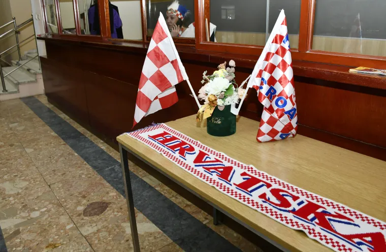 Ovako navijaju penzići: Pogledajte tu nogometnu euforiju među umirovljenicima u domu!