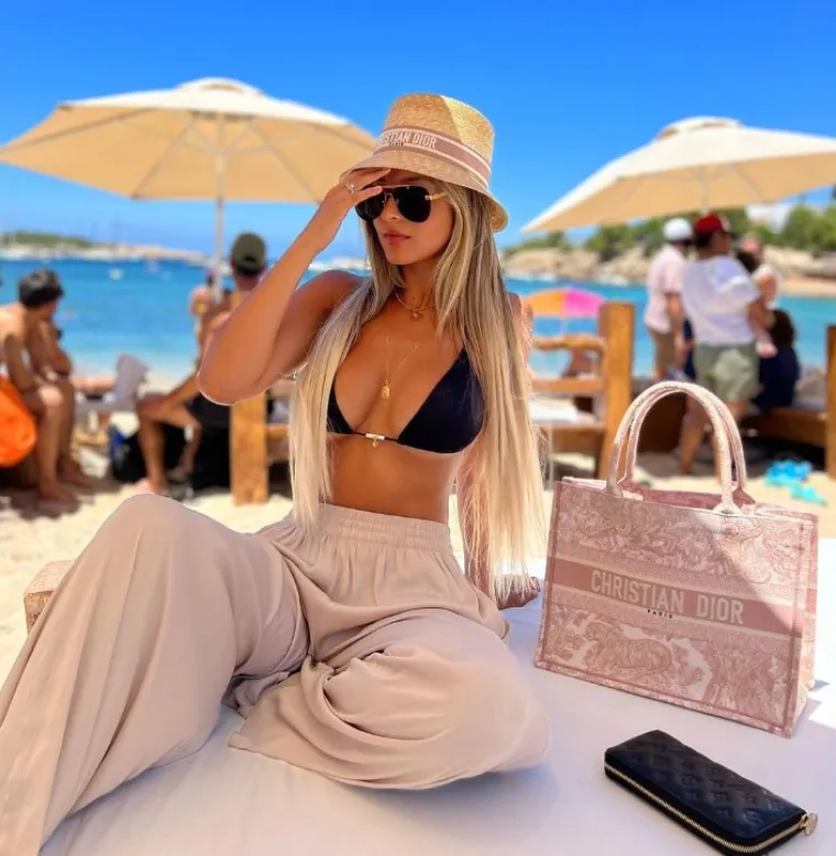 Duga strana okr&scaron;aja Srbije i Brazila, ove ljepotice oduzet će vam dah. Sami procijenite tko je bolji u ovom dvoboju 'prsa o prsa'