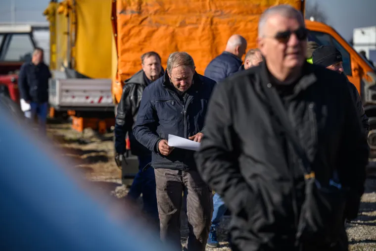 Pogledajte vozila koja će država prodavati za 'siću': Na dražbi Audiji, Passati, vozila HAC-a...