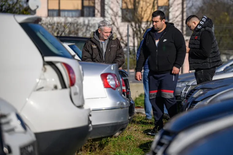 Pogledajte vozila koja će država prodavati za 'siću': Na dražbi Audiji, Passati, vozila HAC-a...