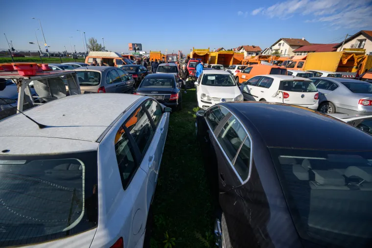 Pogledajte vozila koja će država prodavati za 'siću': Na dražbi Audiji, Passati, vozila HAC-a...