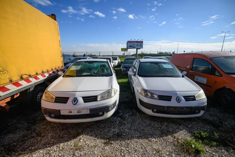 Pogledajte vozila koja će država prodavati za 'siću': Na dražbi Audiji, Passati, vozila HAC-a...