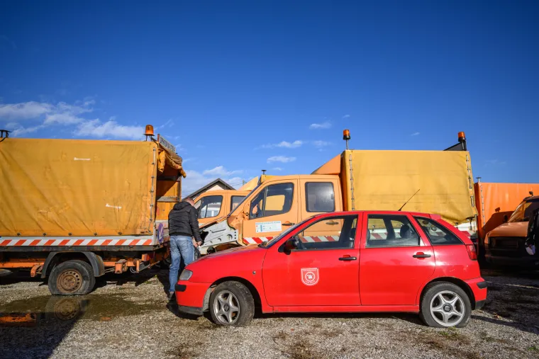 Pogledajte vozila koja će država prodavati za 'siću': Na dražbi Audiji, Passati, vozila HAC-a...