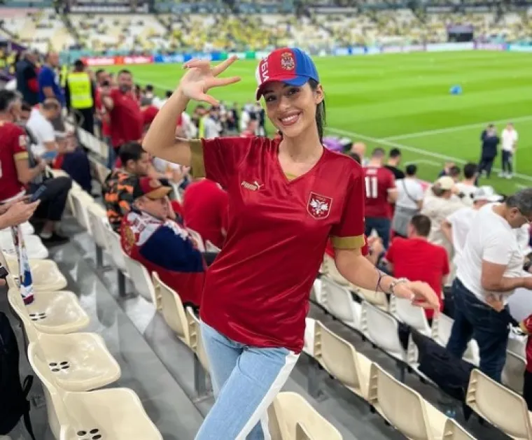 Tri zanosne Srpkinje napravile lom na tribinama Lusail Iconica: Svi slušate doma ove slavne Beograđanke