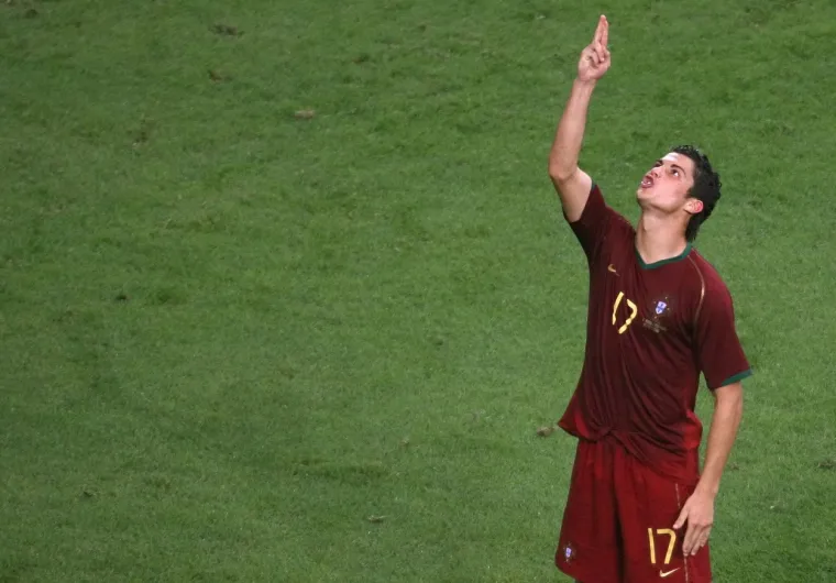 Ovo je Ronaldo danas u Kataru. A sjećate li se kako je izgledao na svom prvom Svjetskom prvenstvu?