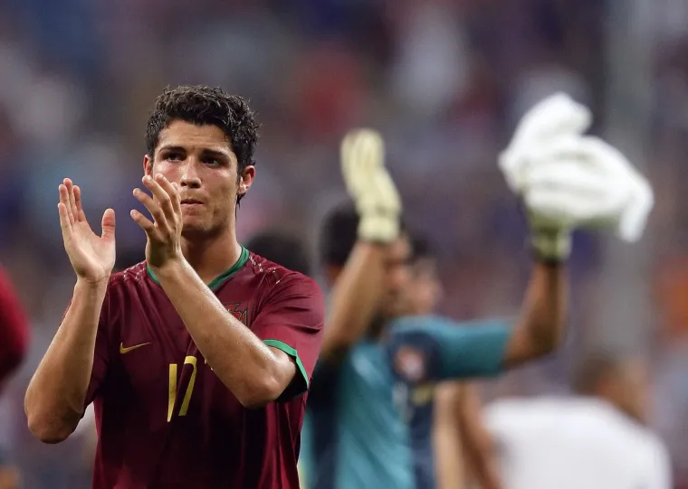 Ovo je Ronaldo danas u Kataru. A sjećate li se kako je izgledao na svom prvom Svjetskom prvenstvu?