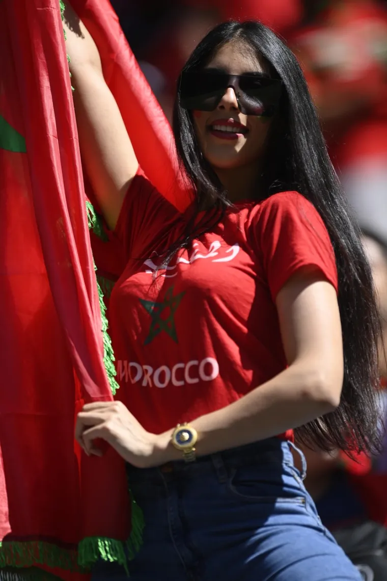 Sve boje svijeta na jednom mjestu: Pogledajte najbolja navijačka izdanja prvog kola SP-a