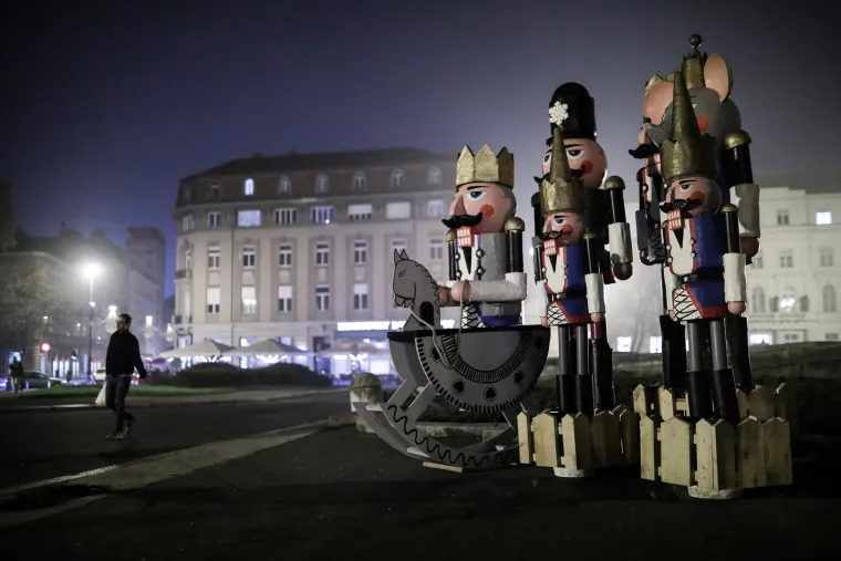Štandovi, lampice i Orašari! Zagreb spremno dočekuje prvi adventski vikend!