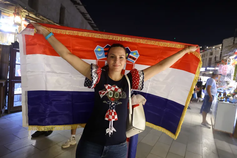 Sve je u kockicama: Hrvatski navijači preplavili Dohu i željno iščekuju utakmicu protiv Kanade