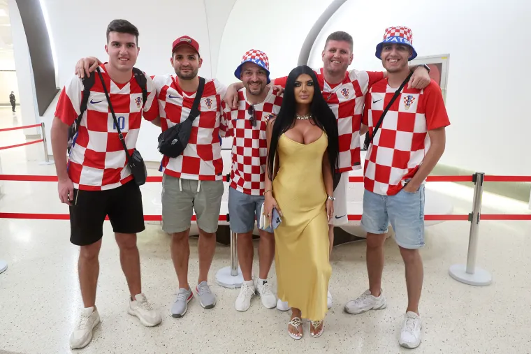 Sve je u kockicama: Hrvatski navijači preplavili Dohu i željno i&scaron;čekuju utakmicu protiv Kanade