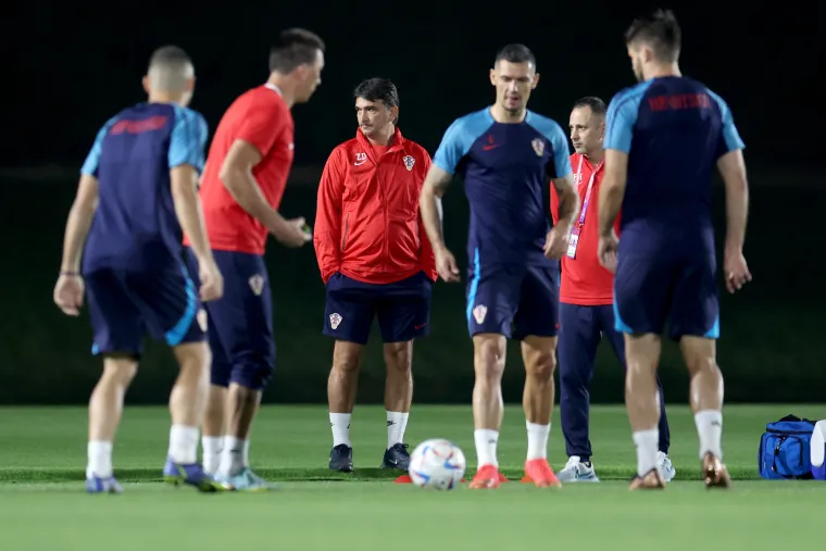 Vla&scaron;ić se vratio na trening reprezentacije, no jedan Vatreni ga je propustio zbog bolova
