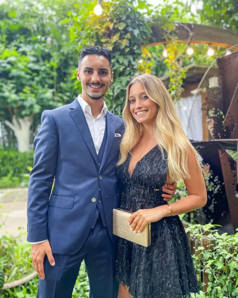 Stephen Eustaquio, 25-godišnji vezni igrač i njegova djevojka Constanca Damiao u vezi su od 2018. godine, a Constanca ne skriva koliko je ponosna na svog veznjaka te na Instagramu često objavljivaju zajedničke fotke. 