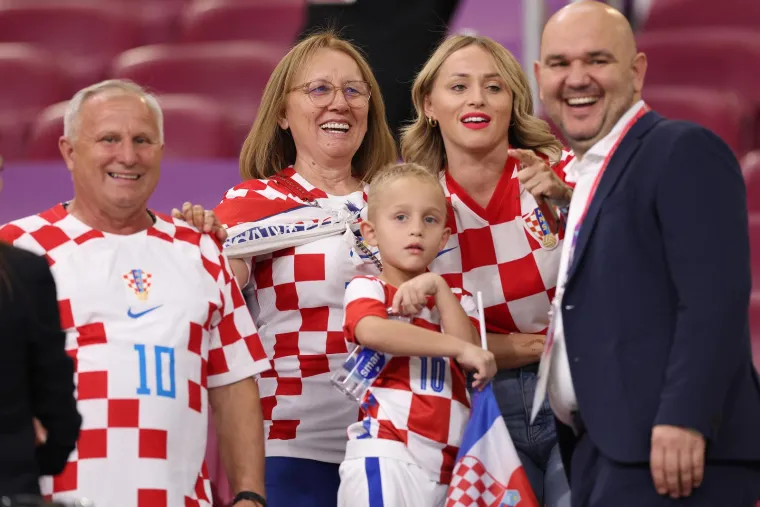 Susret prate roditelji i sestra Luke Modrića. 