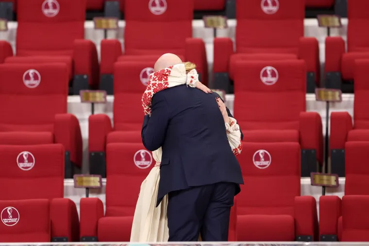 Ma kakva Ivana Knoll, Kolinda u narodnoj nošnji ukrala šou na tribinama