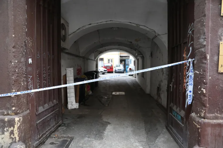 Užas u centru Zagreba: Netko je benzinom polio i zapalio ulaze u tri stana!
