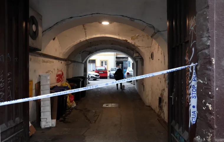 Užas u centru Zagreba: Netko je benzinom polio i zapalio ulaze u tri stana!