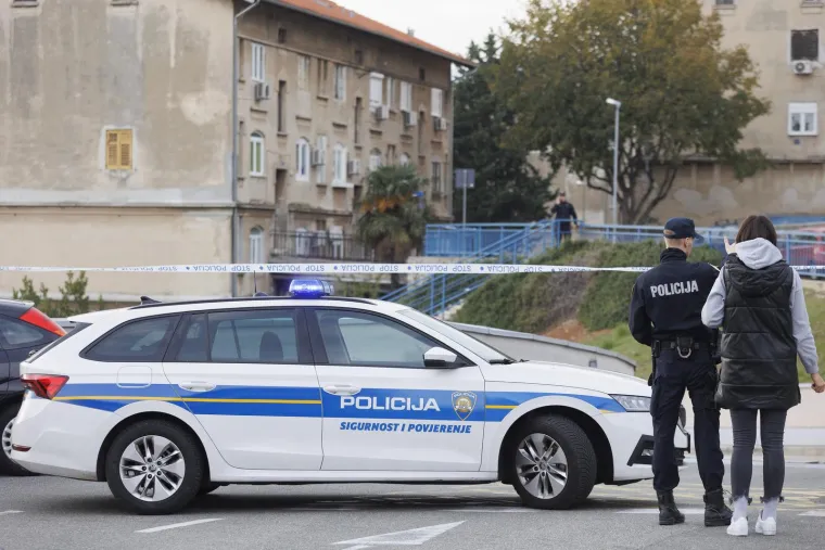 Opljačkan kombi FINA-e u garaži u Rijeci, policija traga za razbojnicima!