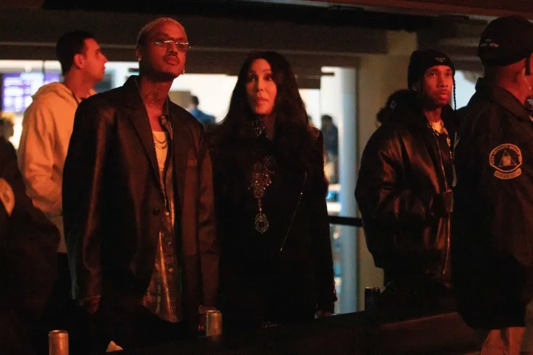 Plodnost za mu&scaron;karce i žene počinje opadati nakon otprilike 35. godine. Velike razlike u godinama su mnogo če&scaron;će među istospolnih parova, &scaron;to možda ukazuje kako sposobnost da započnemo biolo&scaron;ki zajedno utječe na na&scaron; pristup pronalsku partnera. 