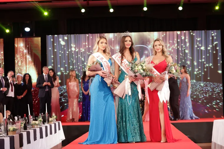 Okrunjena je nova Kraljica Hrvatske: Žiriju zaista nije bilo lako odabrati najljepšu među ovim zanosnim djevojkama