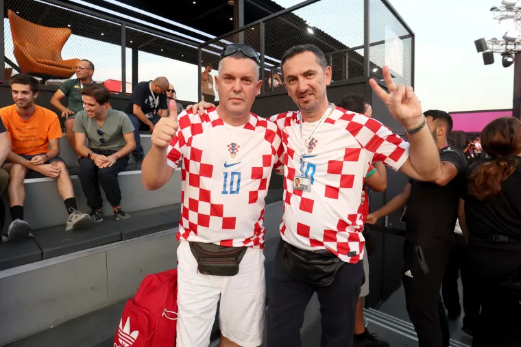 Naime, hrvatska navijačka reprezentacija je pregazila svoje belgijske kolege s visokih 9:3. Hrvatska se rano odvojila i do kraja su navijači Vatrenih samo povećavali prednost. 