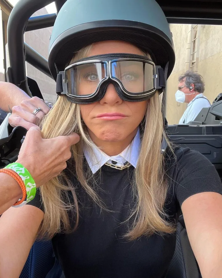 Jennifer Aniston je sve nasmijala ovim selfijem.