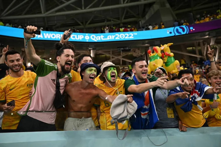 Evo &scaron;to su lude zavr&scaron;nice donijele navijačima: Suze i tuga jednima, delirij i pjesma drugima