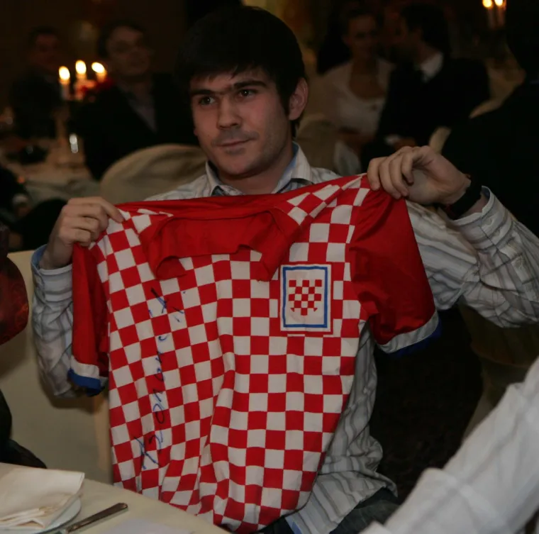 Na dražbi prije 15 godina najveća bitka vodila se oko Severininih &scaron;tikli, a Slaven Bilić prodao je Rolex koji mu je dao Mamić