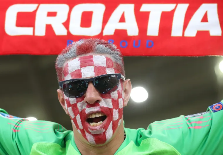 Brojimo sitno do ključne utakmice Vatrenih na SP-u: Pažnju privukao osmijeh vatrene navijačice