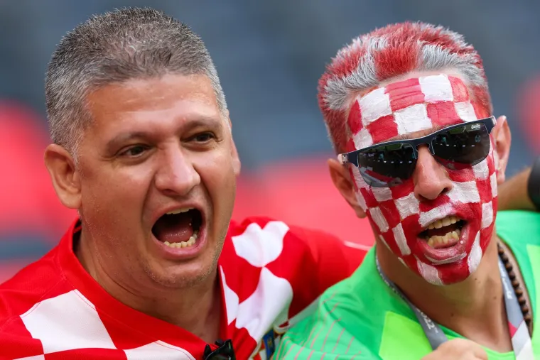 Brojimo sitno do ključne utakmice Vatrenih na SP-u: Pažnju privukao osmijeh vatrene navijačice