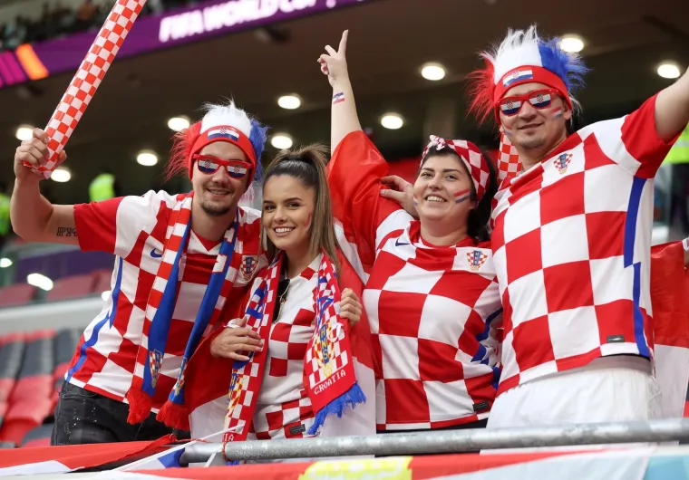 Brojimo sitno do ključne utakmice Vatrenih na SP-u: Pažnju privukao osmijeh vatrene navijačice