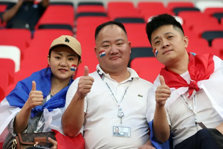 Brojimo sitno do ključne utakmice Vatrenih na SP-u: Pažnju privukao osmijeh vatrene navijačice