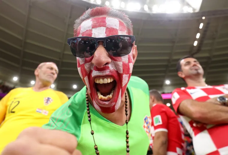 Brojimo sitno do ključne utakmice Vatrenih na SP-u: Pažnju privukao osmijeh vatrene navijačice