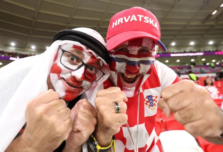 Brojimo sitno do ključne utakmice Vatrenih na SP-u: Pažnju privukao osmijeh vatrene navijačice