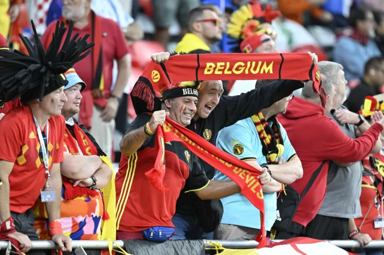 Belgijanci pokazali raskoš na tribinama: Poslali snažnu poruku, a jedan navijač šokirao maskom