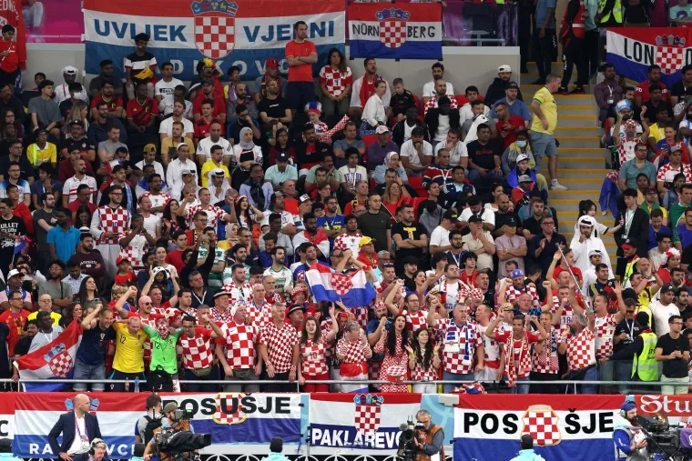 Na tribinama osvanula poruka Marku Livaji koja će Dalmaciju baciti u trans