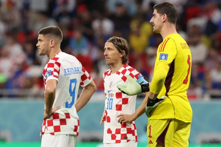 Na tribinama osvanula poruka Marku Livaji koja će Dalmaciju baciti u trans