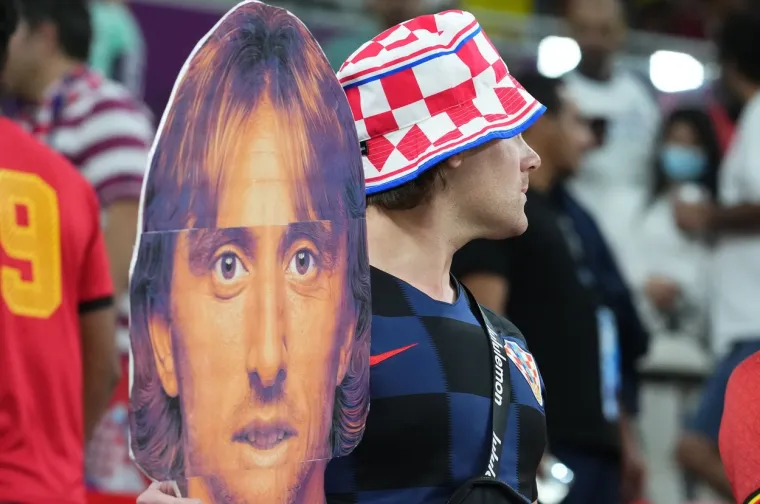 Modrić se pojavio na tribinama u Kataru. Evo &scaron;to na&scaron;a legenda radi među navijačima