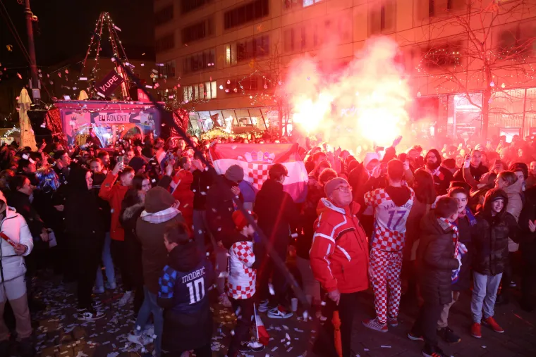Gori sve na sjeveru i jugu: Evo kako se navijalo za Vatrene diljem Lijepe na&scaron;e