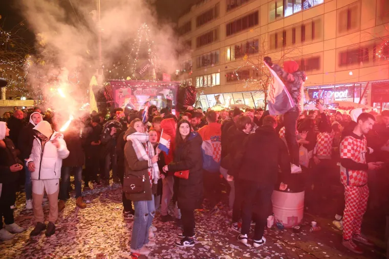Gori sve na sjeveru i jugu: Evo kako se navijalo za Vatrene diljem Lijepe na&scaron;e