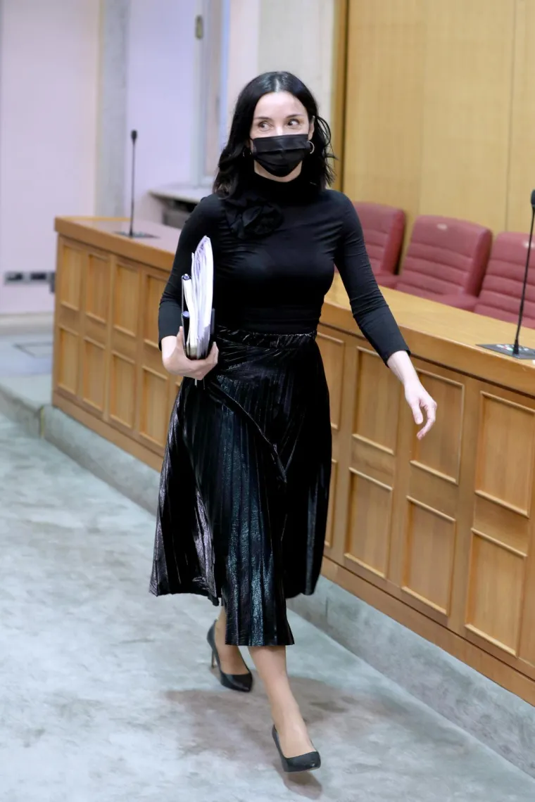 Političarke osvanule u elegantnoj crnini: Marijana Petir vs. ministrica Marija Vučković - koja ju je bolje 'isfurala'?