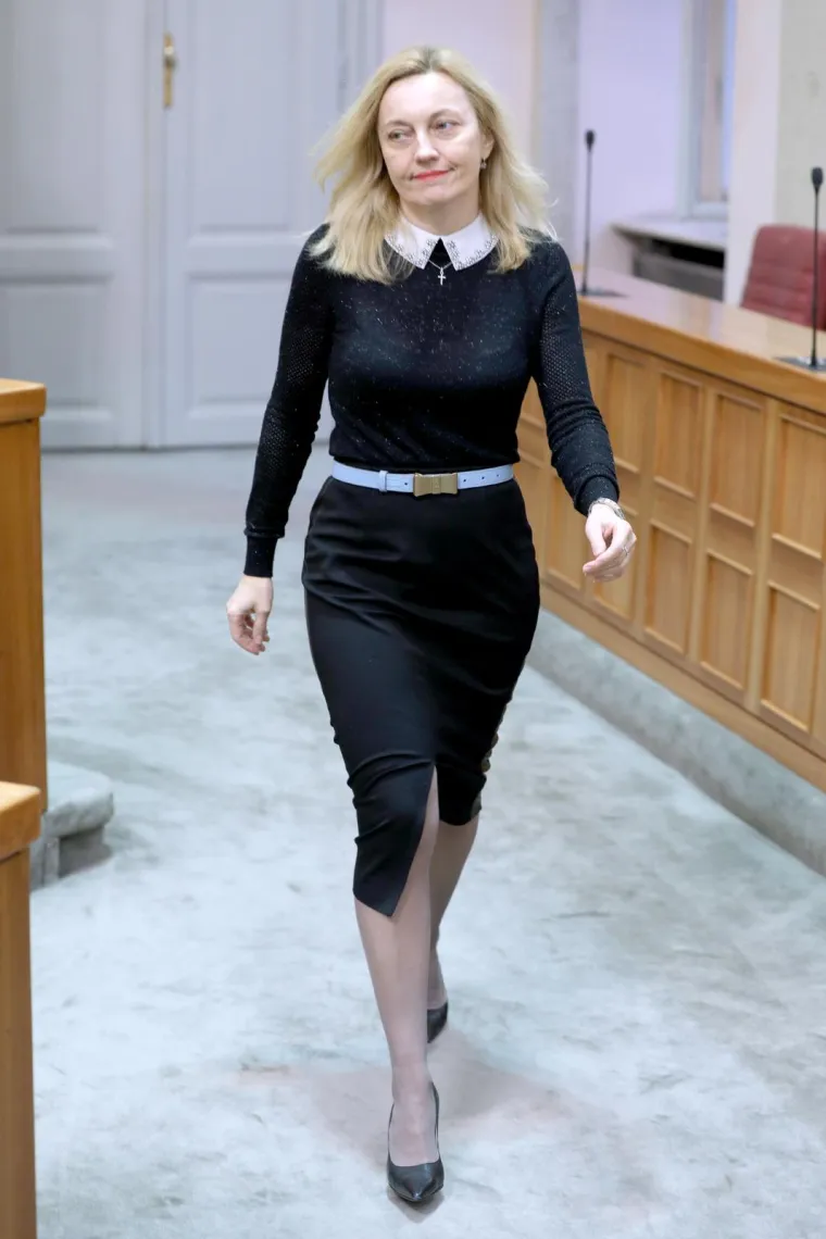 Političarke osvanule u elegantnoj crnini: Marijana Petir vs. ministrica Marija Vučković - koja ju je bolje 'isfurala'?