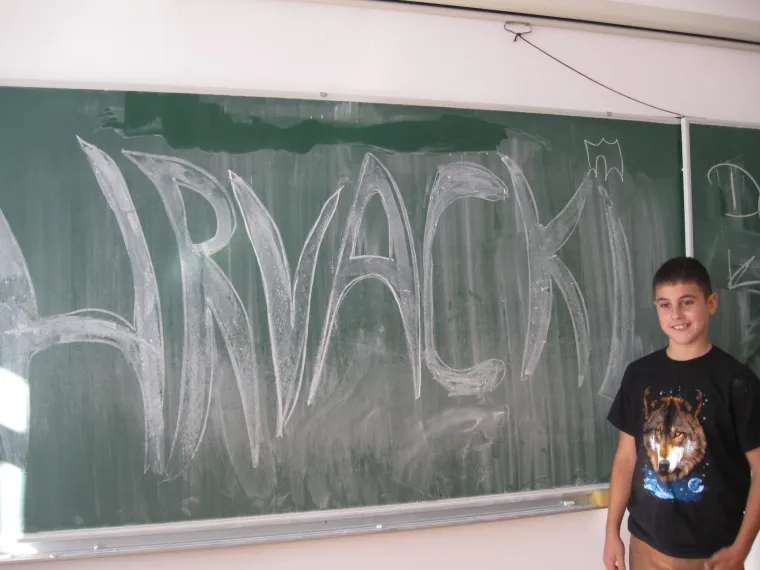 Iz &scaron;kolskih klupa do reprezentacije: Pogledajte kako je izgledao heroj Vatrenih kao dječak