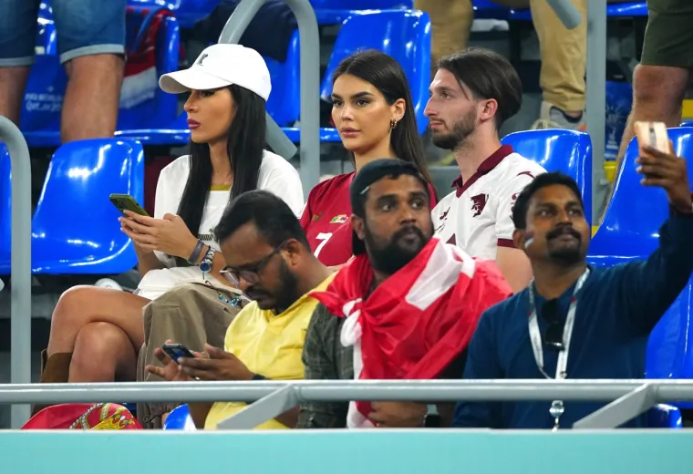 Djevojka srpske zvijezde ukrala sve poglede na tribinama: Kad se pojavila svi su gledali samo u nju