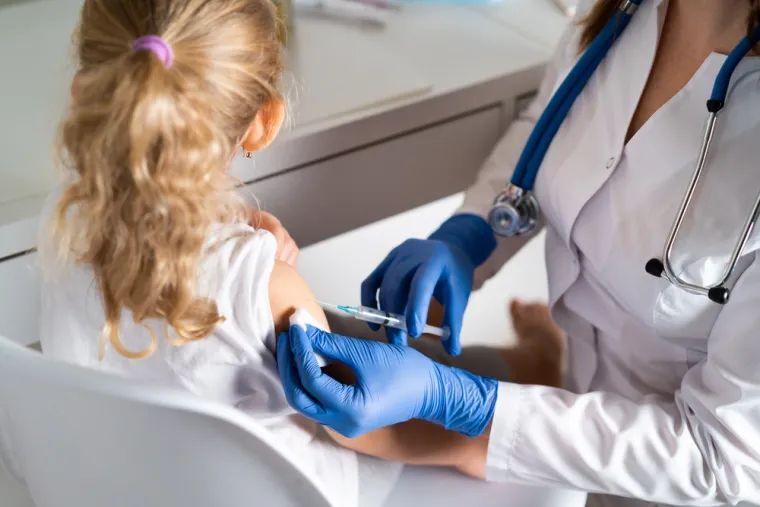 Postojanje cjepiva: Cjepivo ne postoji. Infekcija streptokokoka skupine A liječi se antibioticima.