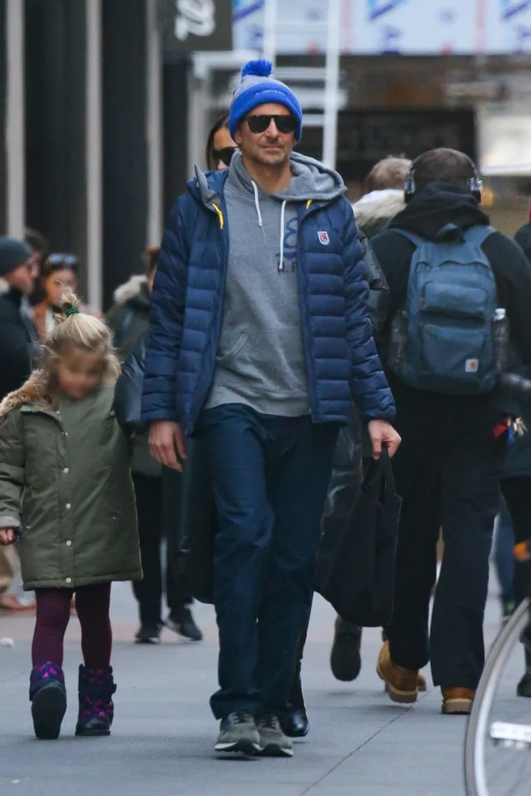 Irina Shayk i Bradley Cooper su skupa? Uhvaćeni zajedno s kćeri, a prošli tjedan su razmjenjivali nježne poglede...