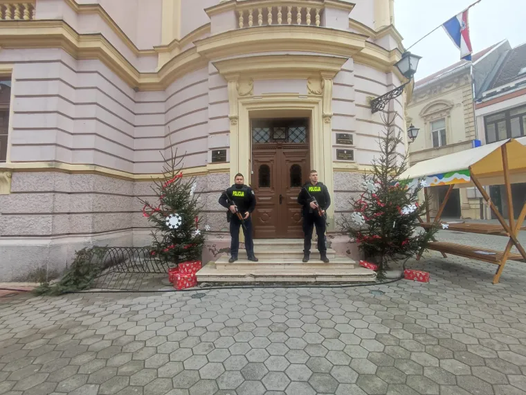 Pogledajte kako je izgledalo opsadno stanje diljem zemlje zbog prijetnje bombama