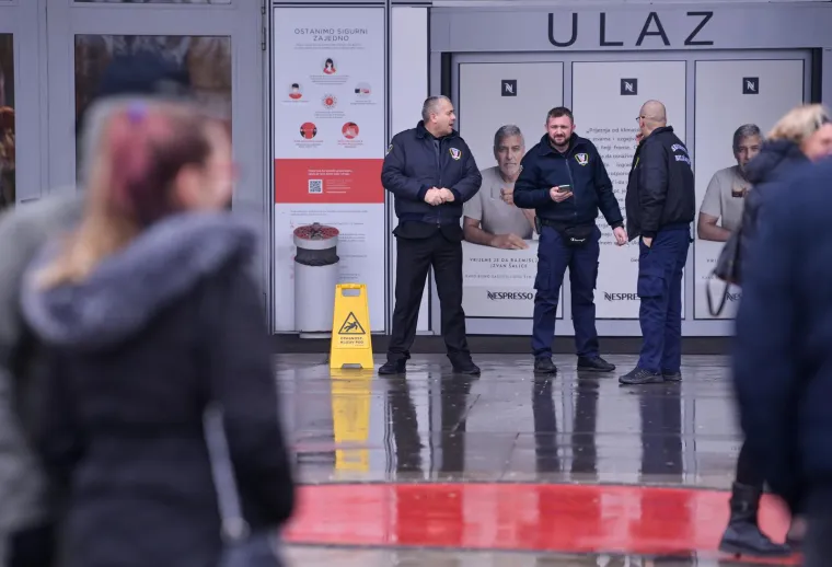 Pogledajte kako je izgledalo opsadno stanje diljem zemlje zbog prijetnje bombama