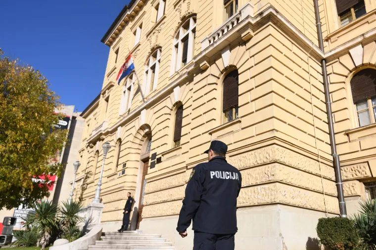 Pogledajte kako je izgledalo opsadno stanje diljem zemlje zbog prijetnje bombama