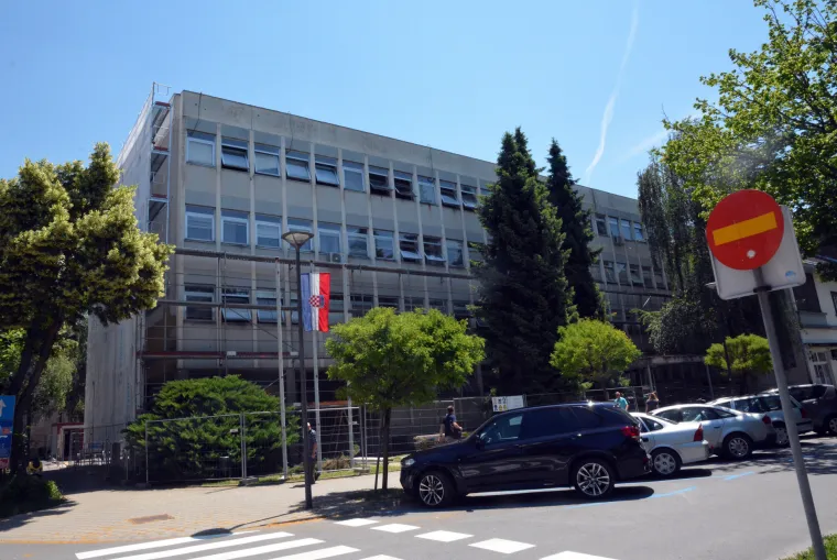 Pogledajte kako je izgledalo opsadno stanje diljem zemlje zbog prijetnje bombama